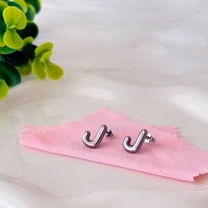 Silver Bubble Letter J Stud
Earrings Stainless Steel